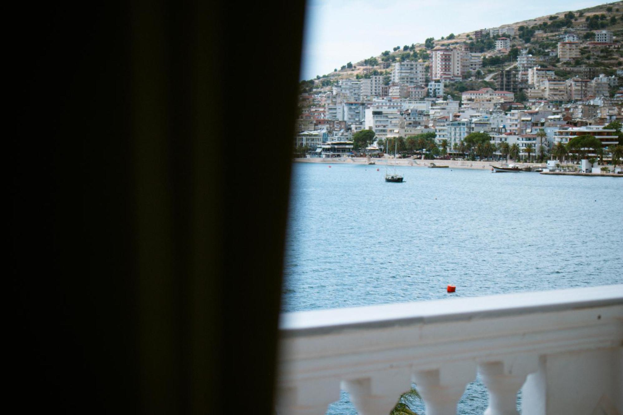 Hotel Fron Sarandë Buitenkant foto