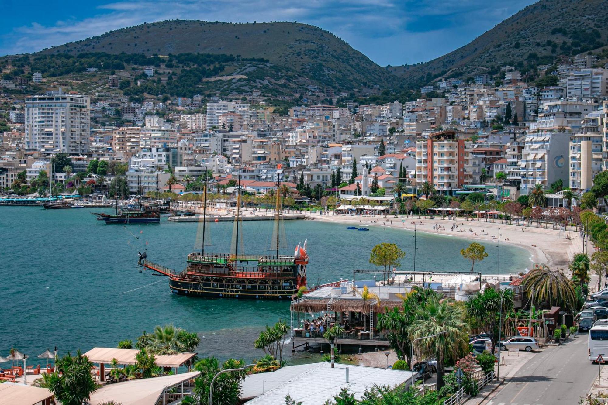 Hotel Fron Sarandë Buitenkant foto