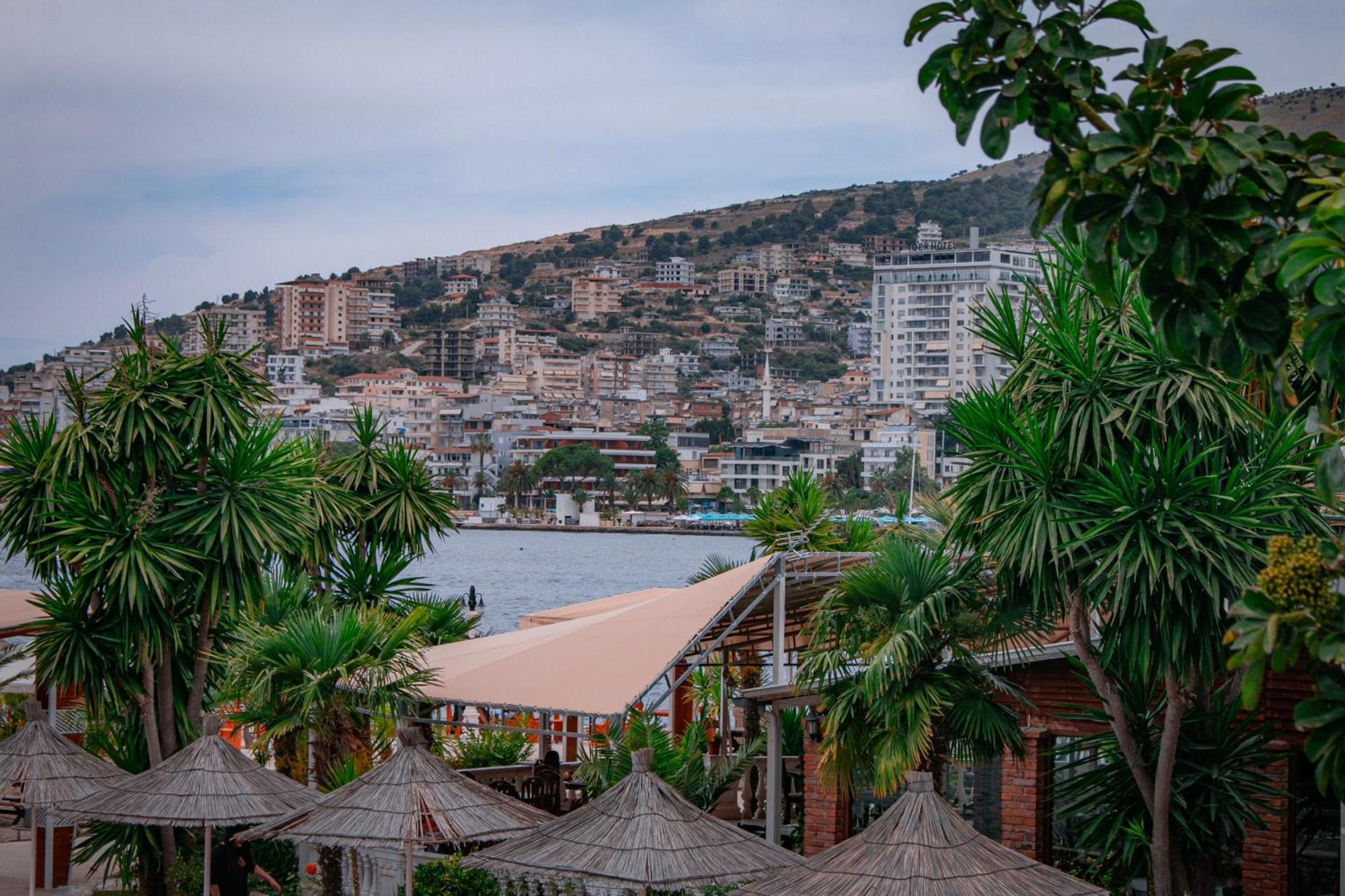 Hotel Fron Sarandë Buitenkant foto