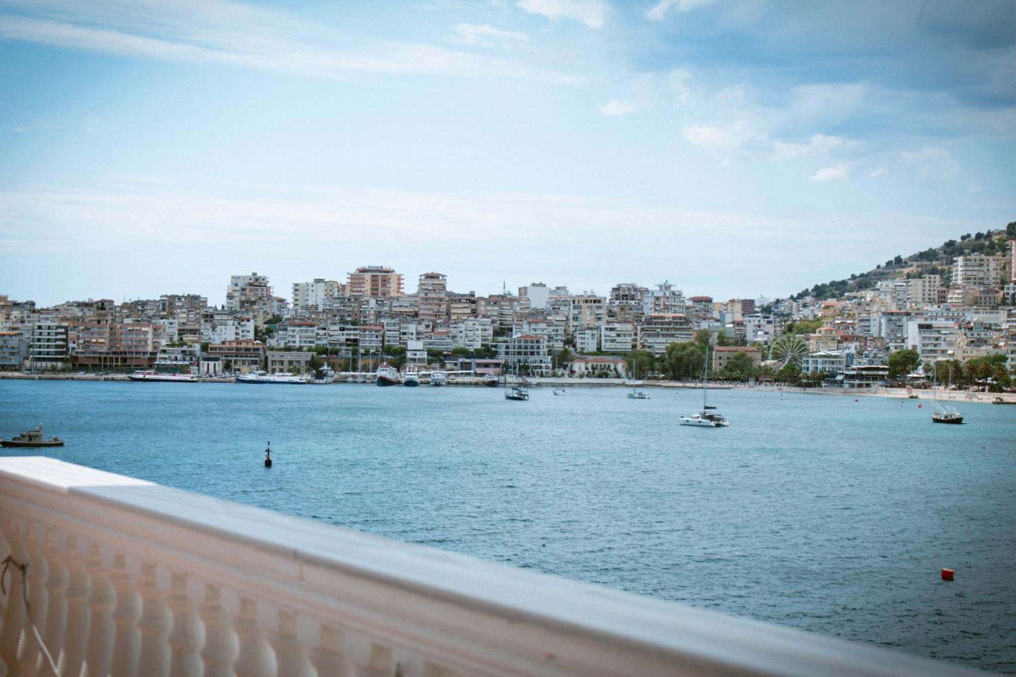 Hotel Fron Sarandë Buitenkant foto
